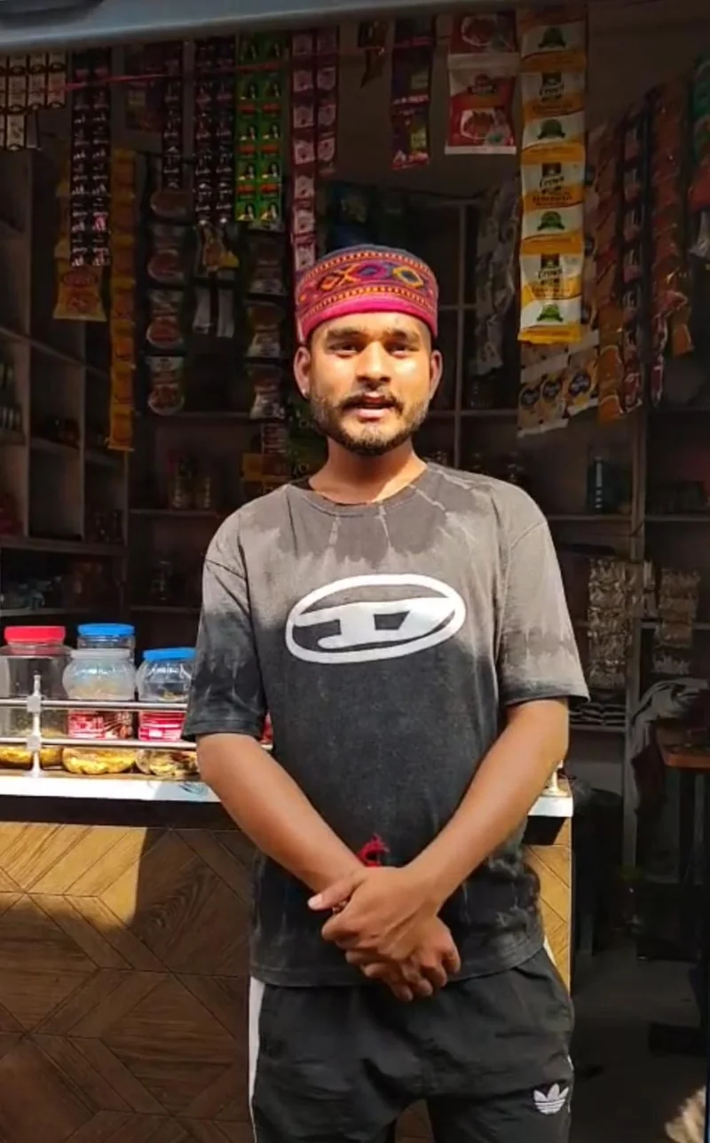 पक्के घर से संवरती जिंदगी: श्री अंकित मालवीय की सफलता की कहानी